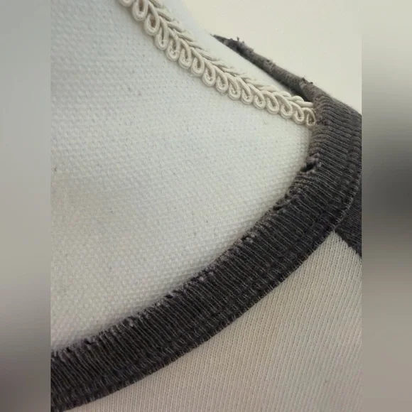 Def Leppard Graphic Raglan Long Sleeve T-Shirt - Picture 4 of 8